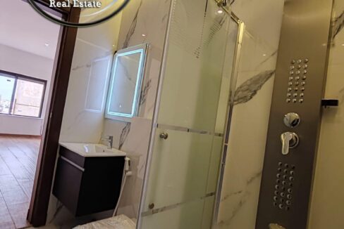 1fc8c6b5-368a-4c8d-b6e3-adee0ab7116d ن