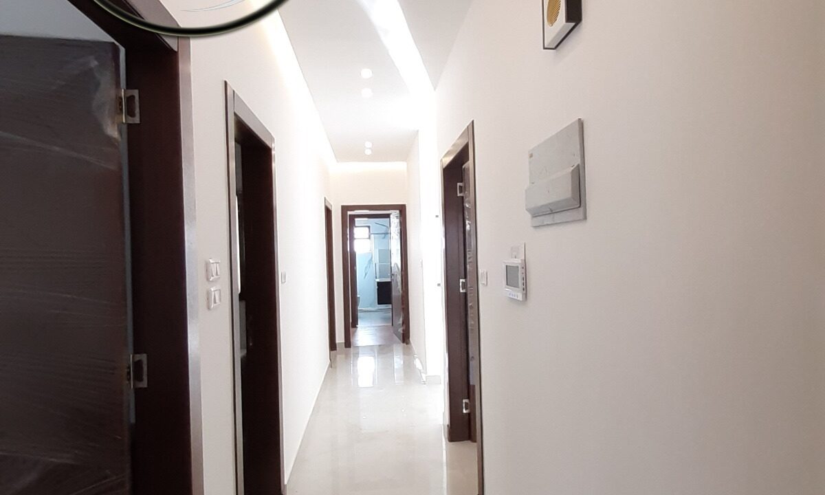 3edc2222-3b57-43b4-9ee1-648bd52d6cff ن