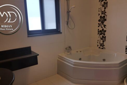 4cb585c1-4aad-4e01-9910-6b97d9c3395f ن