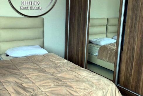 8e5f9ce0-0037-4e3b-80e5-b248659160a0 ن