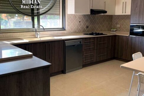 ddf2bf23-dbbb-4c7e-8690-4dc65e85266f ن