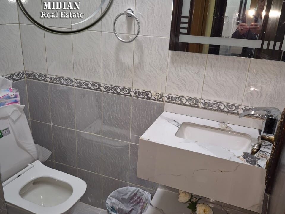 40dda638-eeb7-4b2b-88b8-ef212fba992b ن