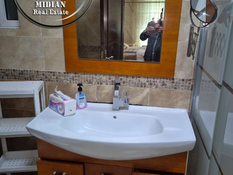 d2558db2-fe3c-48a7-a877-f06e073a32a6 ن