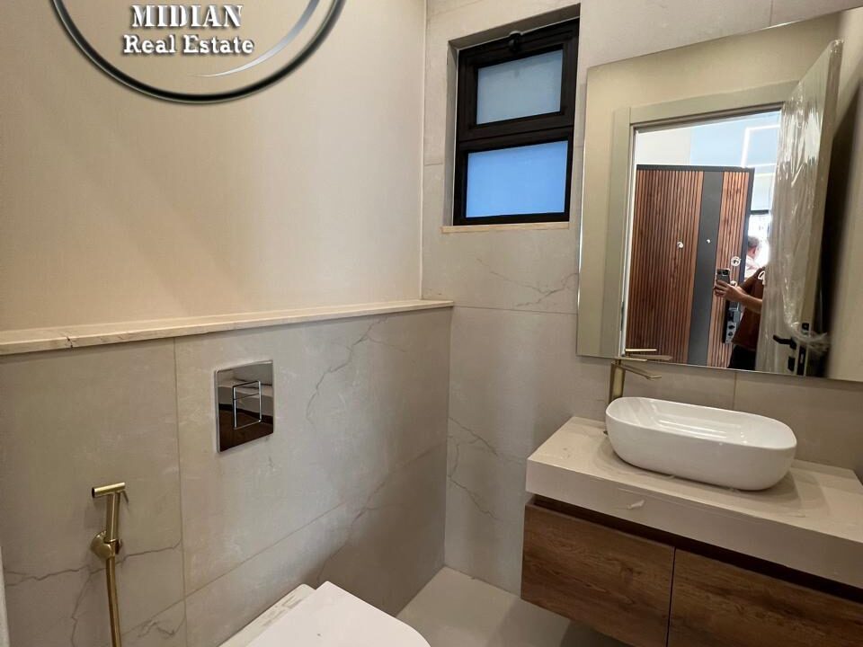 PHOTO-2025-09-15-20-59-23 (1) ن