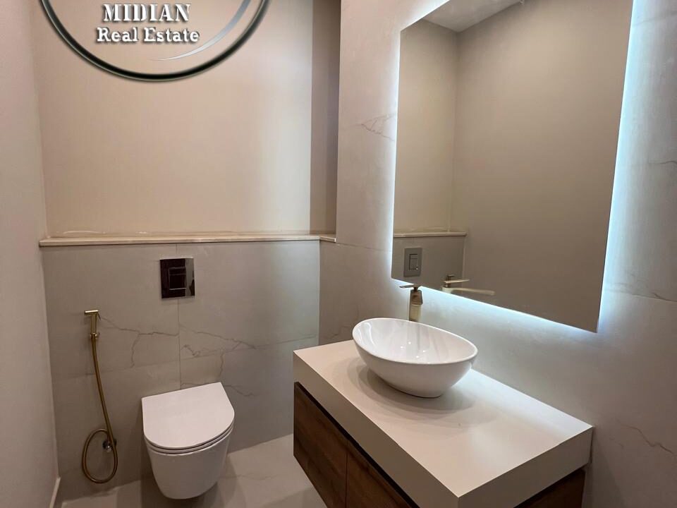 PHOTO-2025-09-15-20-59-23 (11) ن