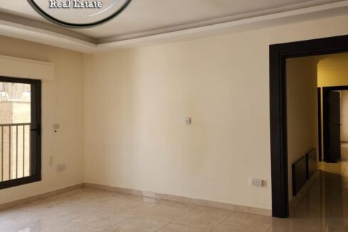 PHOTO-2025-10-04-22-36-14 ن