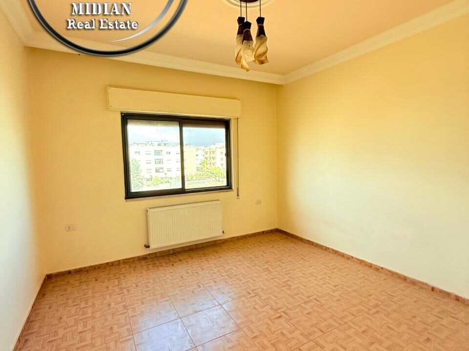 068ac8d3-b413-44e5-b11f-5a76861b15e7 ن