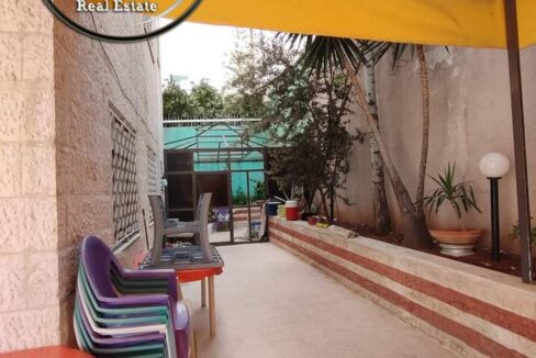 0a617564-7b18-45f1-bb3d-3f147c4fcc30 ن