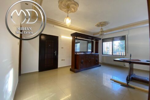 9d70c23b-ef14-42b5-b920-478a062f6569 ن