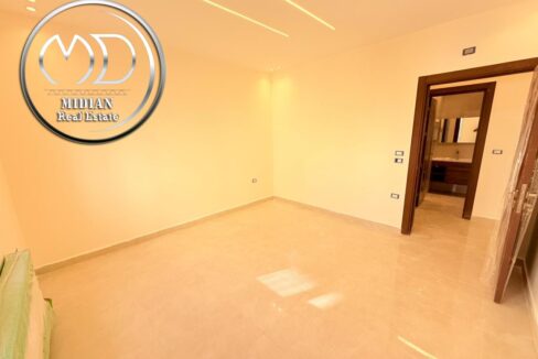 c0a710f0-0e5d-4ee9-b765-0694154098c7 ن