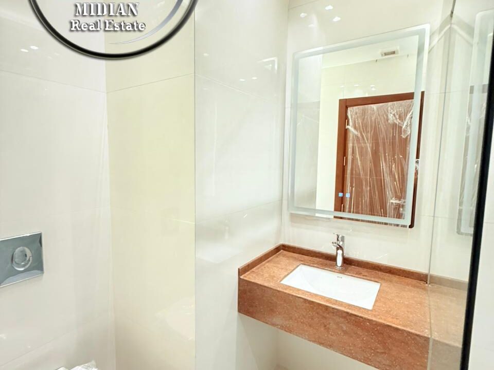 c31badba-60fe-40e1-b308-08094c730286 ن