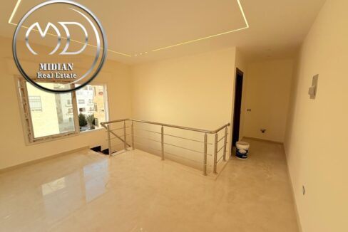 c9ff5e77-1457-4ed8-bba7-427c277526e1 ن