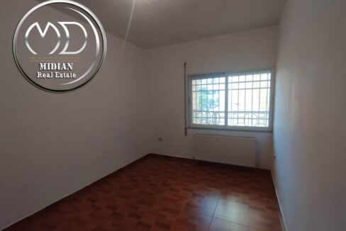 d77e5d5d-81bd-42d9-8daa-6164be08080c ن