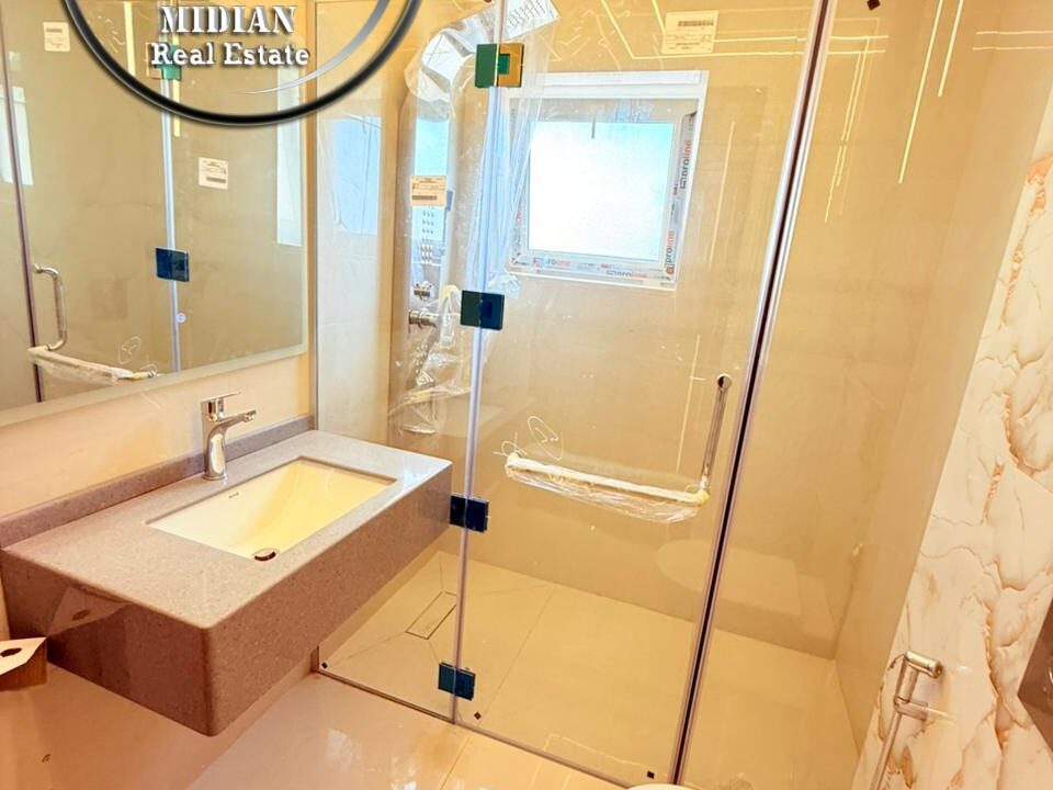 fee37329-9e1b-4e95-8703-f107fefc3107 ن