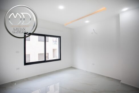 2b60f339-1109-4810-a885-72640159ec8b ن