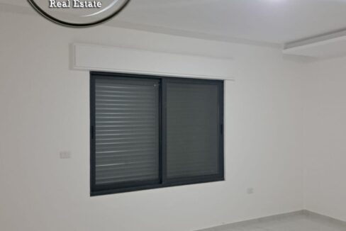 2c61f508-0d22-42e5-9eed-30ec2c819e4f ن