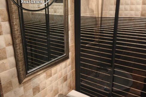 162e78f3-02a0-44f0-ba77-4953f3a979e5 ن