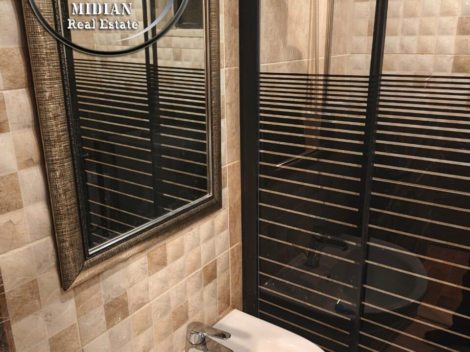 162e78f3-02a0-44f0-ba77-4953f3a979e5 ن