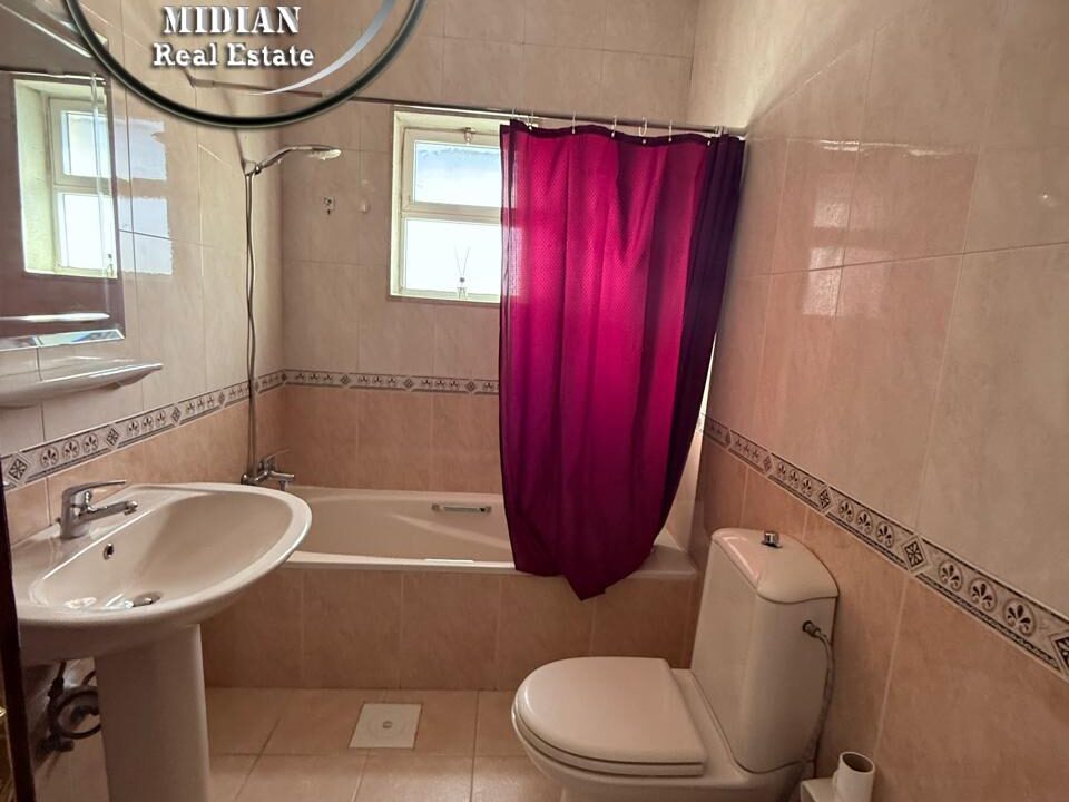 38081b20-83d4-4d06-a3c0-1e7b043c3b00 ن