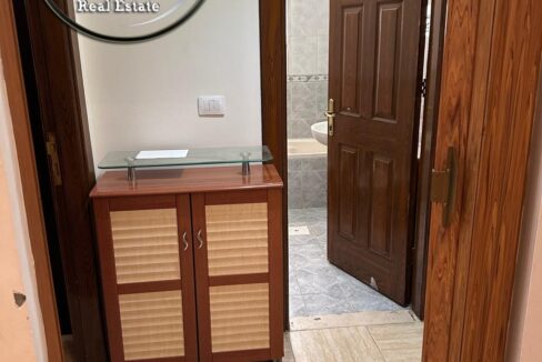 3aaedaa3-5c0a-49d8-9f4b-a3a6a75a9f37 ن