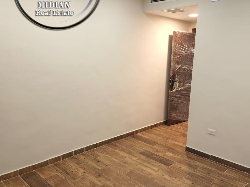 4b84dbf2-c261-4f5a-b3cd-ab9374953c8f ن