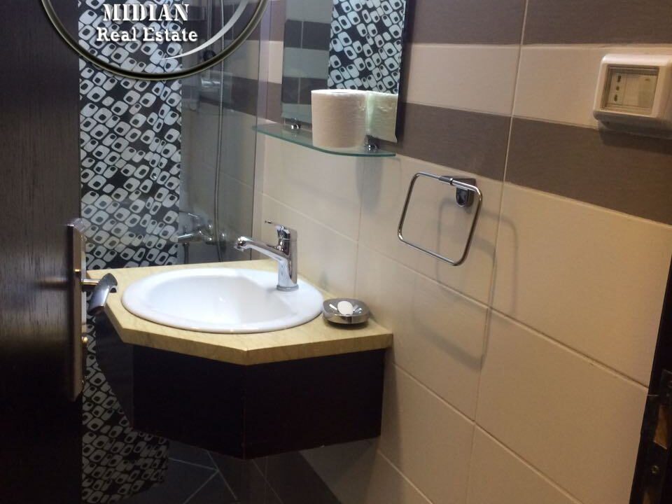 728afa6d-472b-442b-a02a-3d9ddb6b28a2 ن