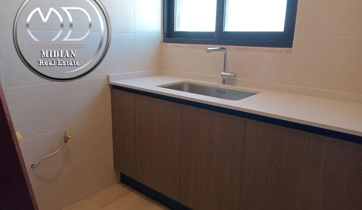 76d474d9-39cf-4004-82ee-fe6760ff3b7f ن