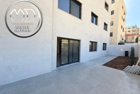 b61b3772-a7db-452d-9208-b5c7f56bc79d ن