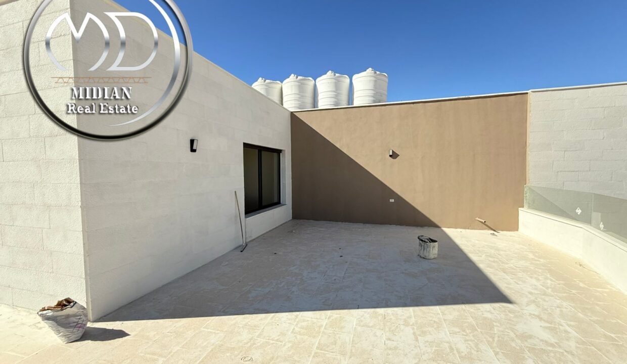 ccf4562d-6ae8-4f80-a6b8-b52111b6eccd ن