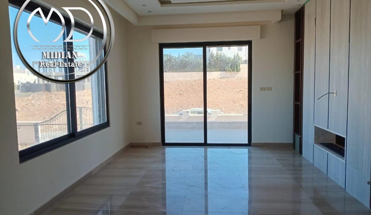 e567cc83-2a74-4ea5-80bb-7144a0b44855 ن