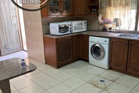 e567d775-383b-4fcd-9ec1-f3bb41dec05b ن