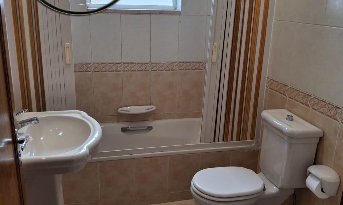 09f09bf9-a532-4a43-a12c-f63ff278dd64 ن