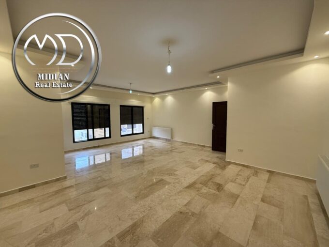 شقق فارغة للايجار الكرسي مساحة 210م تشطيبات و ديكورات سوبر ديلوكس اطلالة جميلة بسعر مميز