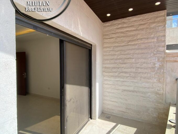 شقة جديدة فارغة للايجار في أجمل مواقع تلاع العلي مساحة 170م طابق أول تشطيبات ديكورات عصرية فاخرة بسعر مميز