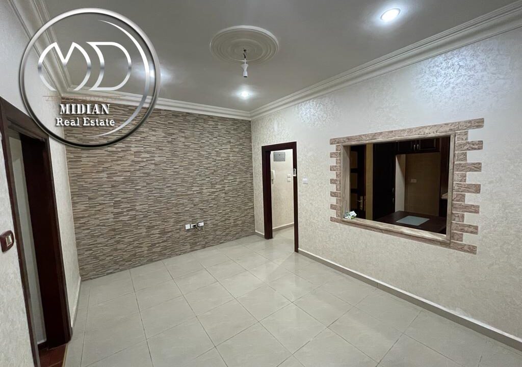 27297153-228b-4eaa-9009-c7f10ea8fb8e ن