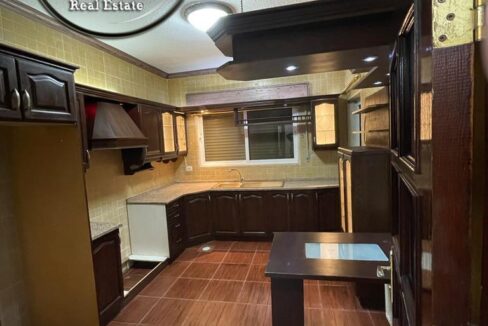 5609b37a-2ebc-445e-bebd-e33560e19528 ن