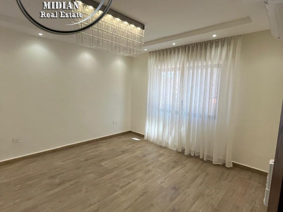 PHOTO-2026-04-12-17-00-45 ن