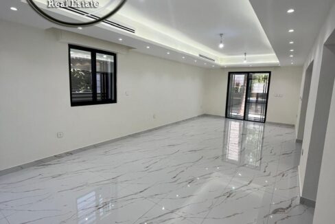 PHOTO-2026-04-12-17-02-11 ن