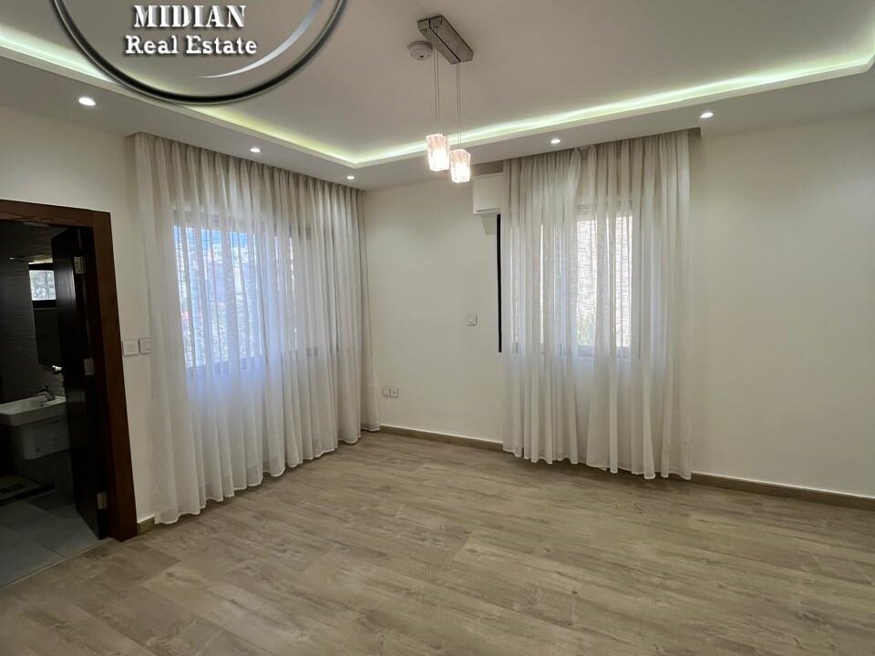 PHOTO-2026-04-12-17-02-12 ن