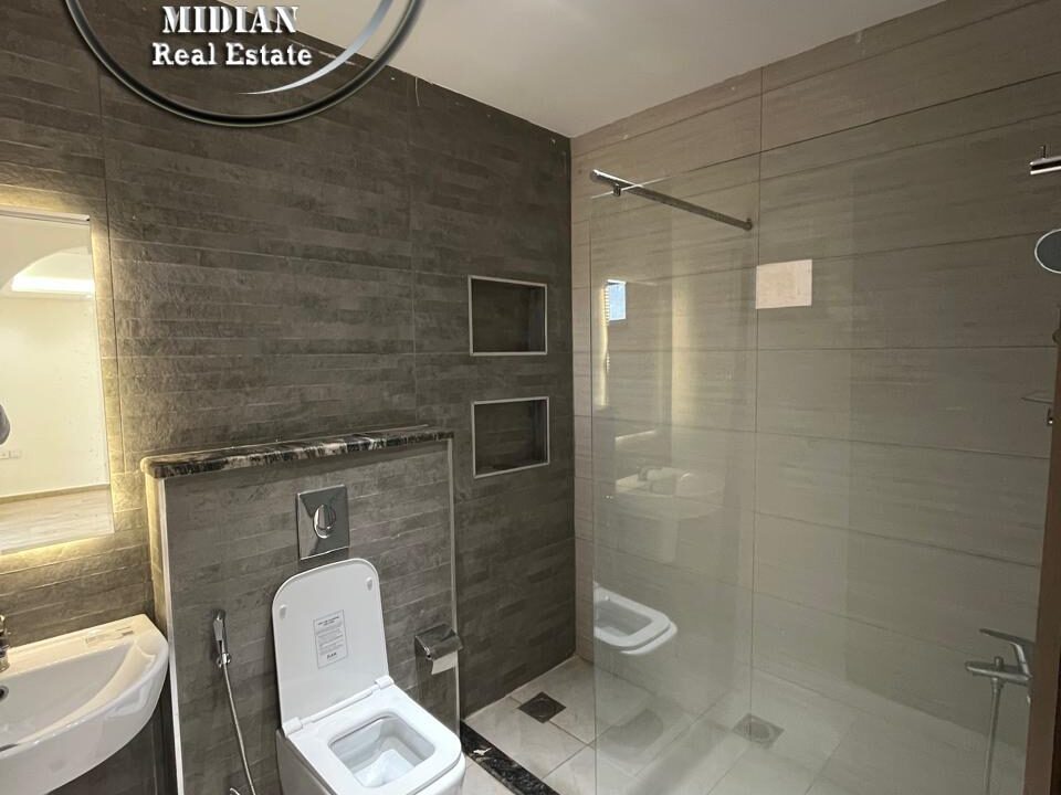 PHOTO-2026-04-12-17-02-13 ن